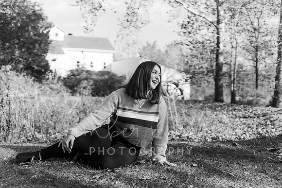 AMP06130Angelina_grad_oct22