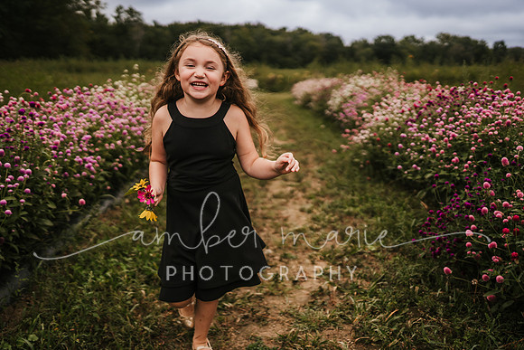 Rebekah_sunflowers-74