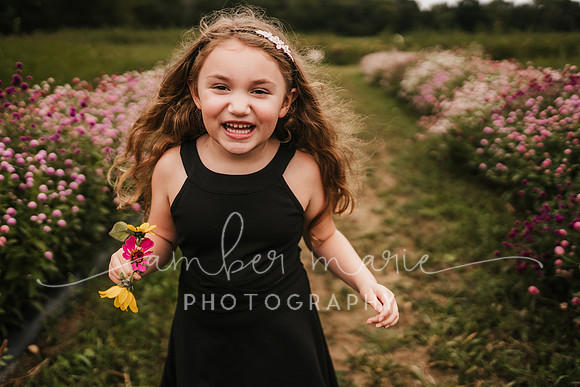 Rebekah_sunflowers-75