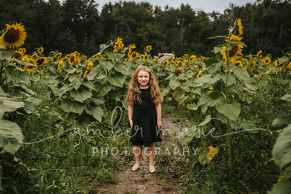 Rebekah_sunflowers-45