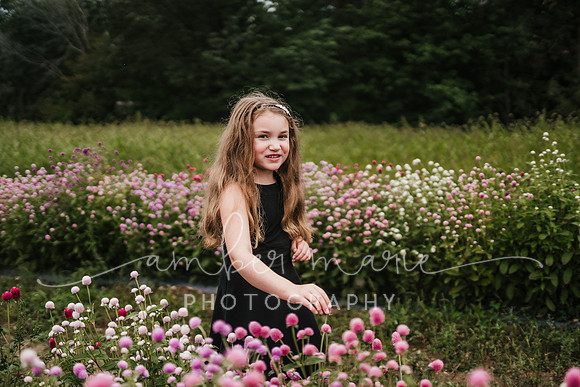 Rebekah_sunflowers-35