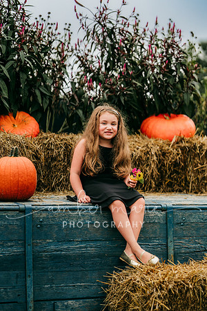 Rebekah_sunflowers-32