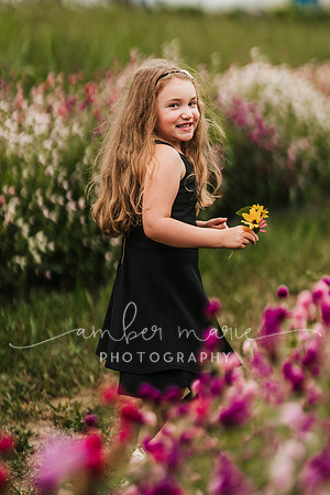 Rebekah_sunflowers-26