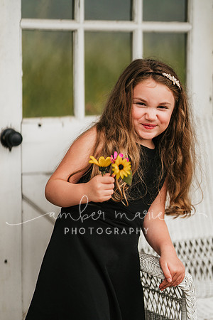 Rebekah_sunflowers-25