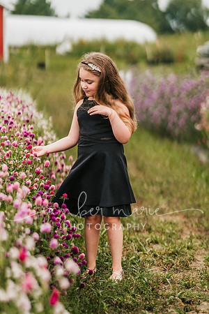 Rebekah_sunflowers-4