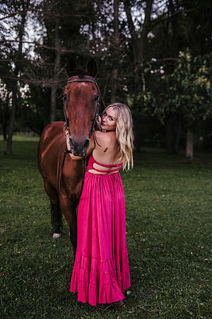 AMP08090-EditBrynneS_Grad