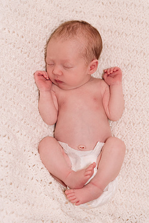 AMP06120-Edit_Delilah_newborn