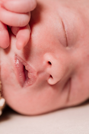 AMP06103-Edit_Delilah_newborn