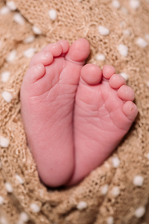 AMP06098-Edit-Edit_Delilah_newborn