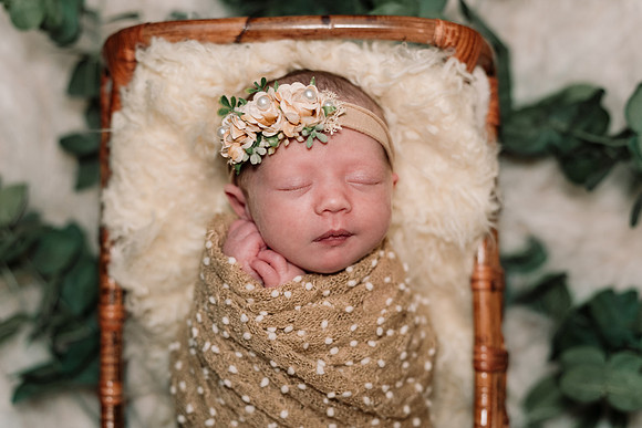 AMP06050-Edit_Delilah_newborn