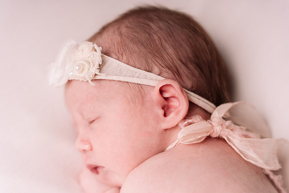 AMP05914-Edit_Delilah_newborn