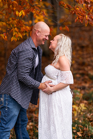 AMP02596_Ashley_maternity