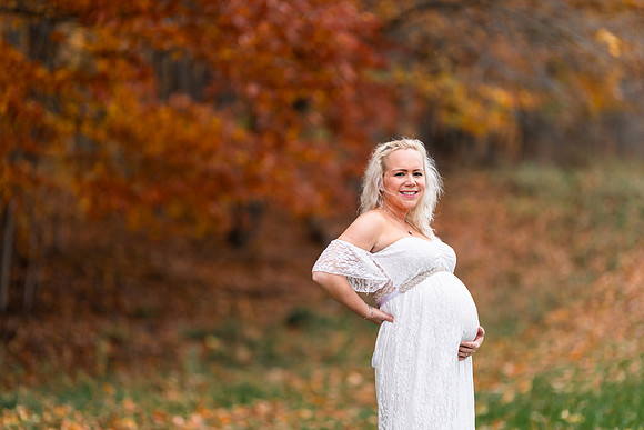 AMP02558_Ashley_maternity