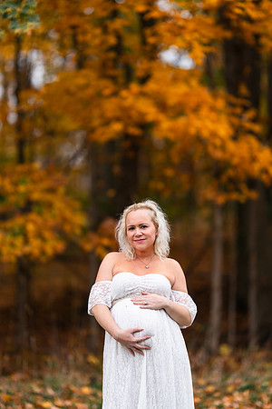 AMP02551_Ashley_maternity
