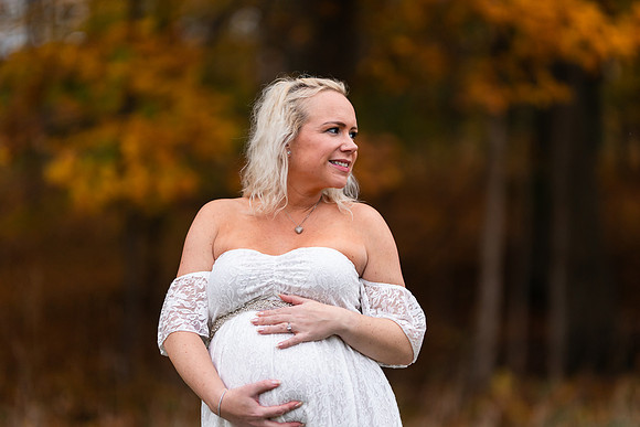 AMP02545_Ashley_maternity