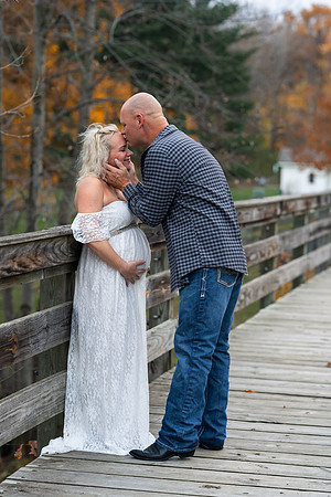 AMP02521_Ashley_maternity