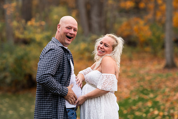 AMP02487_Ashley_maternity