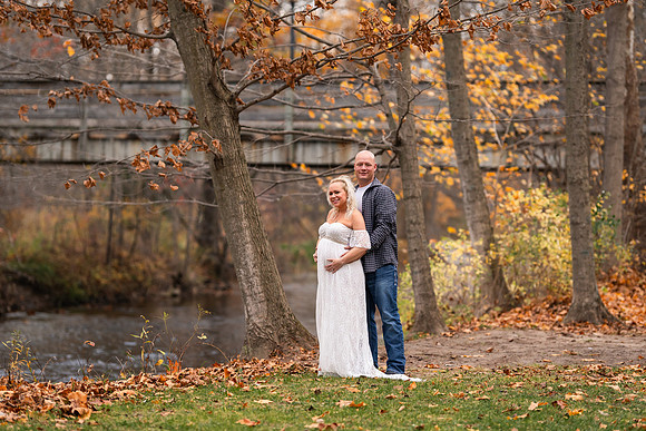AMP02460_Ashley_maternity