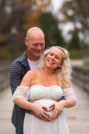 AMP02434_Ashley_maternity