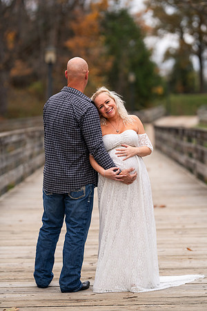 AMP02414_Ashley_maternity