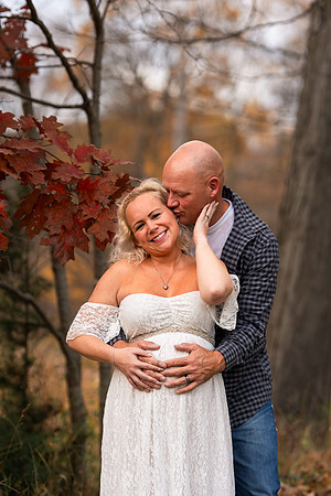 AMP02391_Ashley_maternity