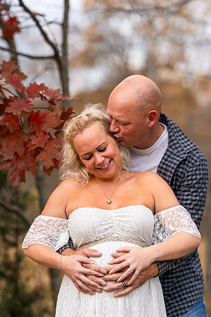 AMP02389_Ashley_maternity