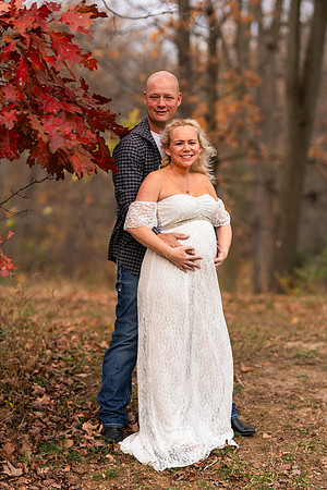 AMP02382_Ashley_maternity