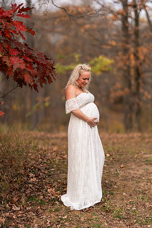 AMP02372_Ashley_maternity