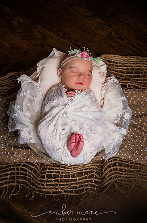 AMP_eleanor_newborn_final--33