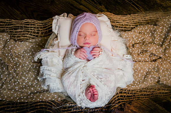 AMP_eleanor_newborn_final--40