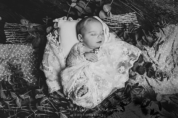 AMP_eleanor_newborn_final--42