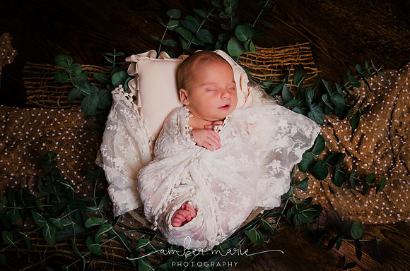 AMP_eleanor_newborn_final--43