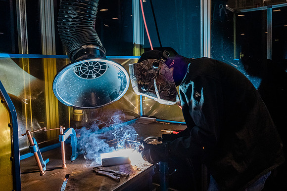 05637Lift